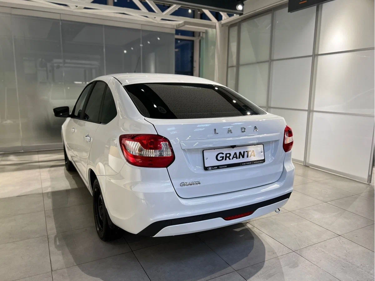 Lada Granta Лифтбек в Нижний Новгород - фото №3